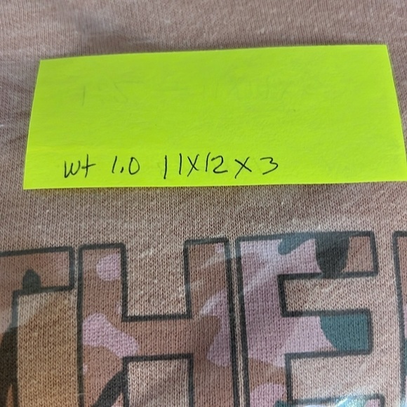 The North Face Pink With Camo Emblem Winter Hoodie
Size: Medium - Picture 13 of 13